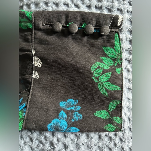 Black Floral Vince Camuto Blouse. Sheer top, with attached shell underneath. - Picture 3 of 7